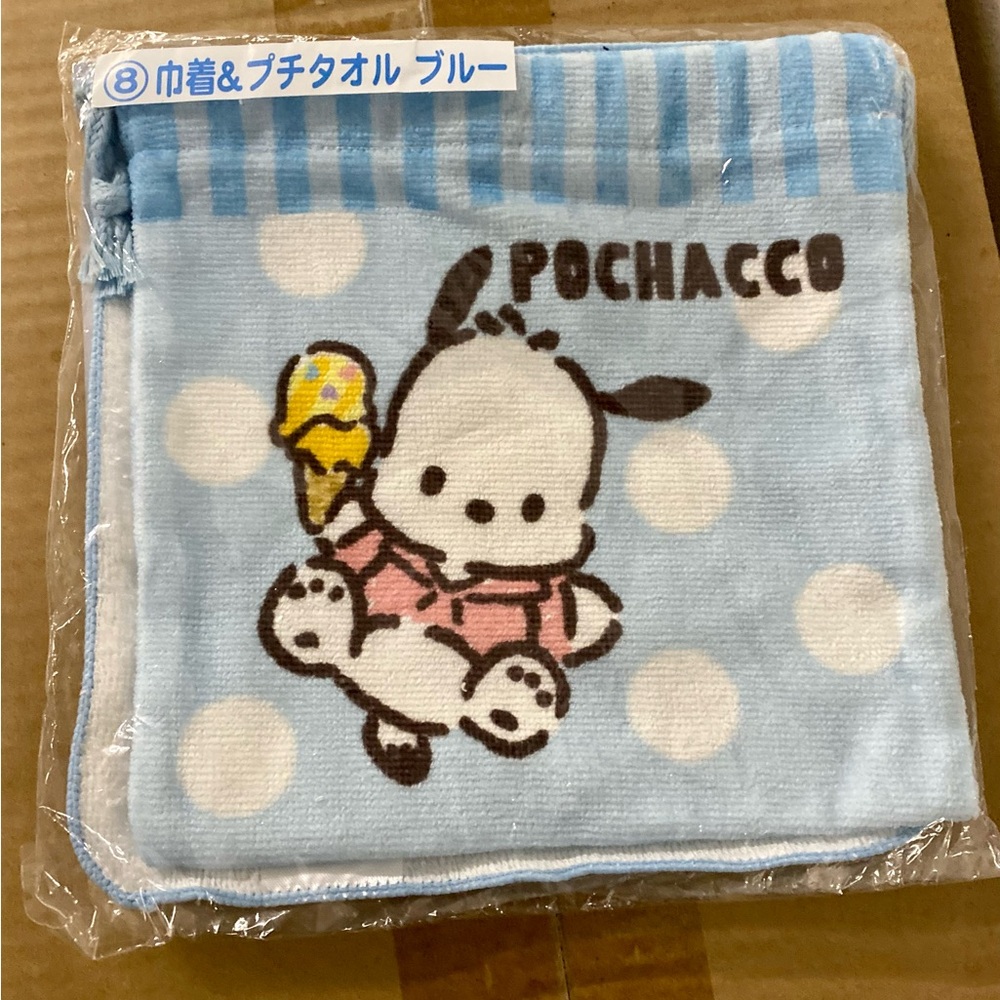 Sanrio - Pochacco - Hello Kitty - facecloth with pouch. From Japan - Sanrio Kuji